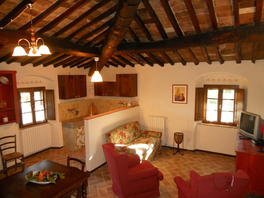 Podere Pian Dei Gelsi Volterra Exterior photo